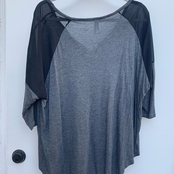 Top - Picture 2 of 2